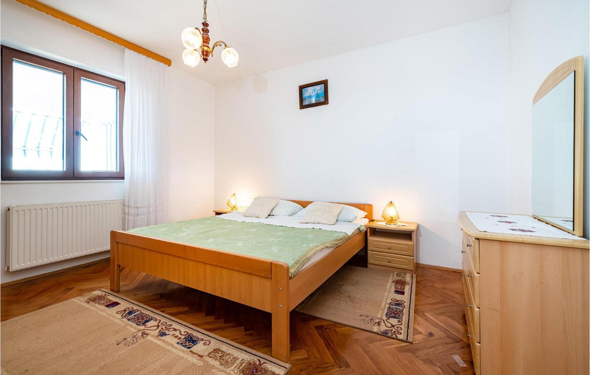 2 Bedroom Cozy Apartment In Zadar Exterior photo
