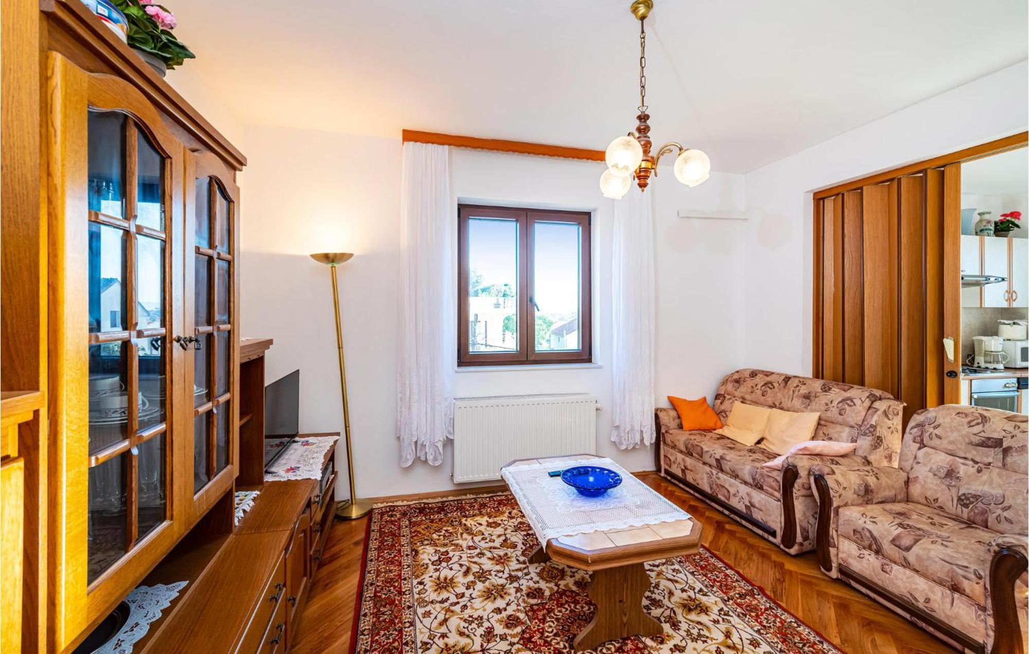 2 Bedroom Cozy Apartment In Zadar Exterior photo