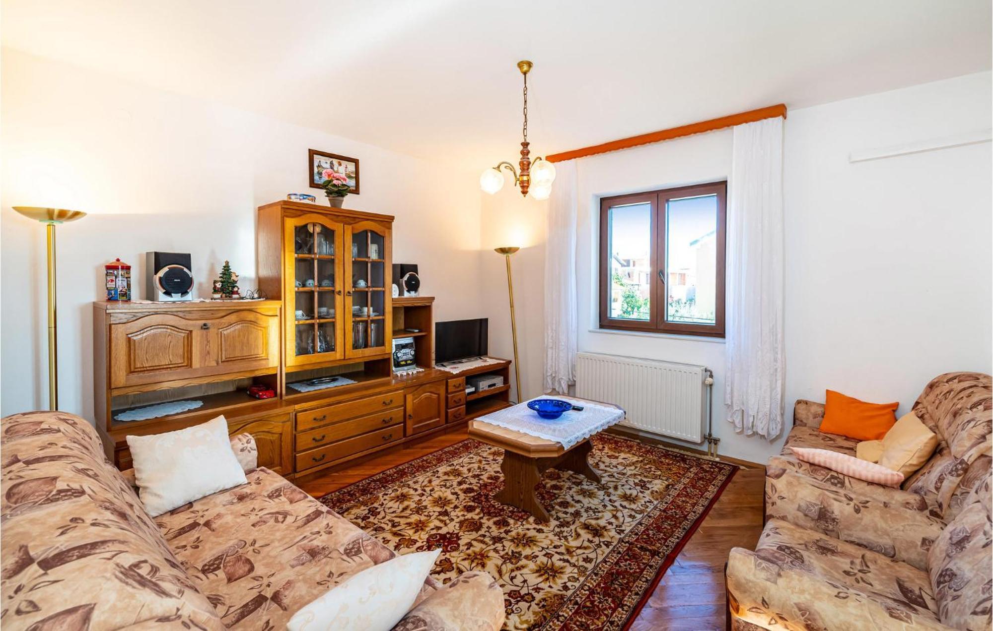 2 Bedroom Cozy Apartment In Zadar Exterior photo